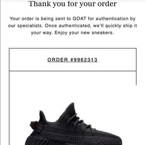 Yeezy Black Non reflective size 11